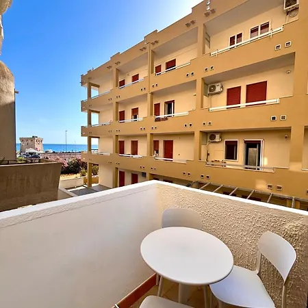 לינה וארוחת בוקר Le Rondini Sul Mare 3*