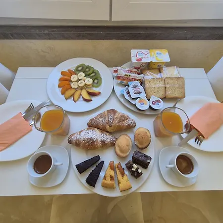 Le Rondini Sul Mare Bed & Breakfast